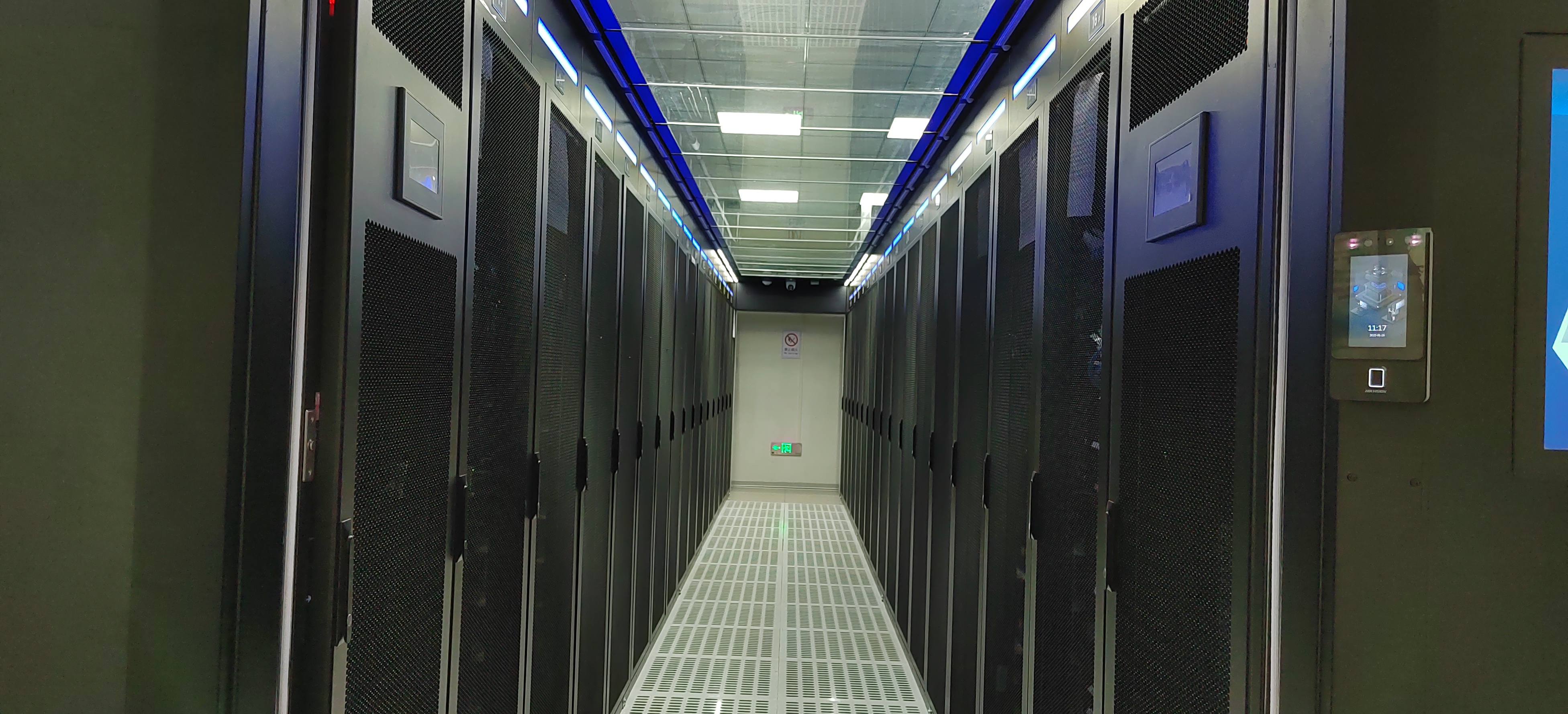 什么是模塊化機房？揭秘未來數據中心的高效解決方案